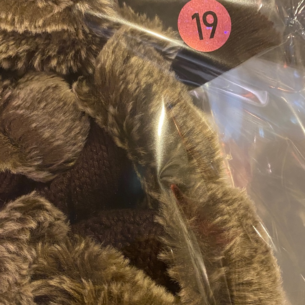Women’s New Directions Brown Sweater Vest with Faux Fur Trim Size L - Picture 8 of 8